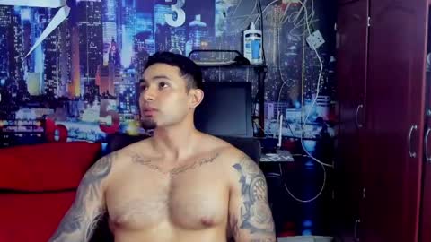 Chriss Stewart online show from 05-06-26, 01:57