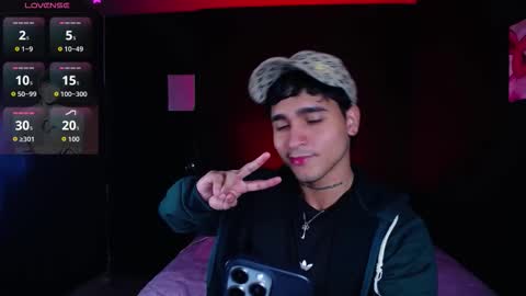 Christian Wang online show from 09-30-25, 01:21