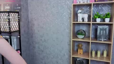 Snapshot of christabuntz chatting on 05-11-26, 04:04 Christa online show from 05-11-26, 04:04