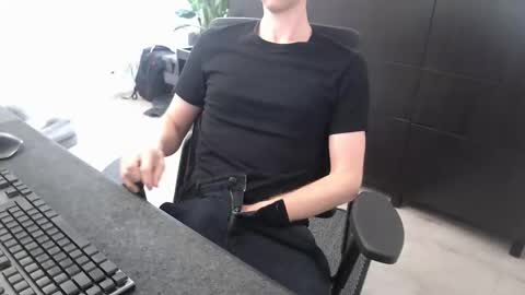 Chris online show from 09-18-25, 08:16