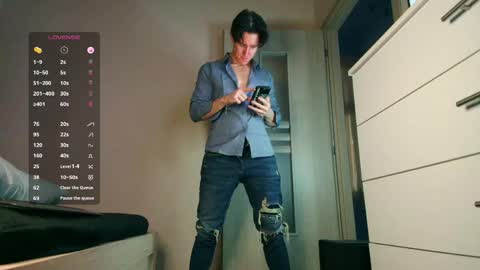 UPVOTE ME ------  ILL DO SOMETHING FOR FREE online show from 04-11-26, 08:13