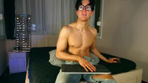 UPVOTE ME ------  ILL DO SOMETHING FOR FREE online show from 04-16-26, 07:47