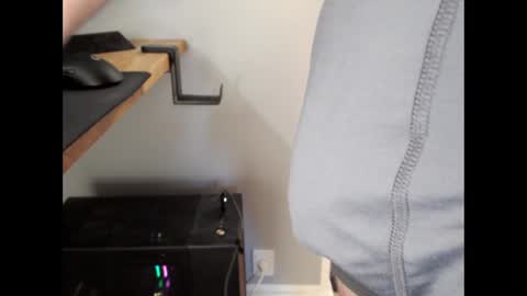 Chris online show from 02-16-25, 01:38