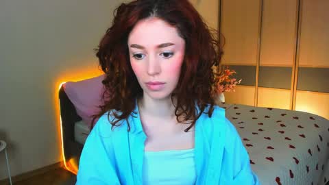 christinaconteeree online show from 04-06-26, 03:15