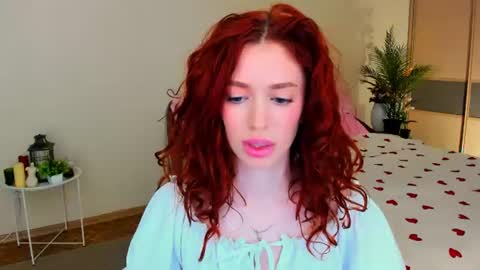 Snapshot of christinaconteeree chatting on 06-26-26, 08:24 christinaconteeree online show from 06-26-26, 08:24