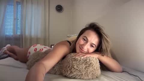 Christine online show from 10-29-25, 01:57