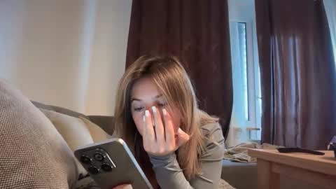 Christine online show from 11-02-25, 10:50