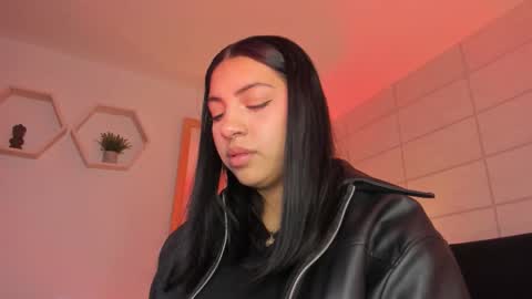 Christine  online show from 12-02-25, 12:10