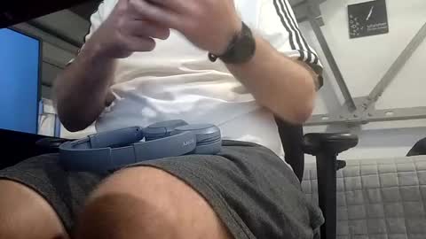 christopher232323 online show from 12-31-24, 06:05