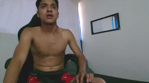 Snapshot of christopher_6969 chatting on 12-19-25, 09:00 Christopher online show from 12-19-25, 09:00