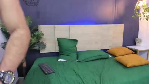 christopher_cruz_ online show from 11-27-25, 11:07