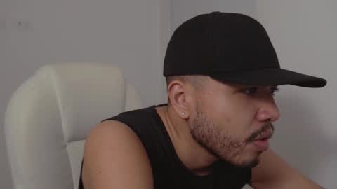 Snapshot of christopherdav chatting on 12-24-24, 05:49 Chris online show from 12-24-24, 05:49