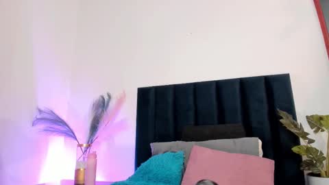Snapshot of christy_seaa chatting on 10-08-25, 06:38 Christy online show from 10-08-25, 06:38