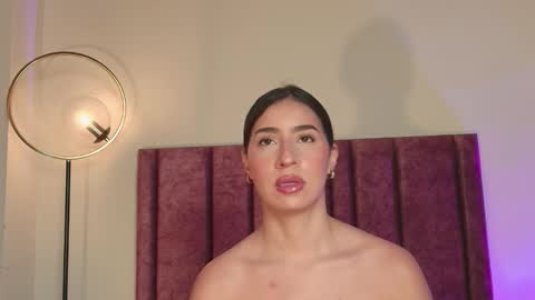 Snapshot of christy_seaa chatting on 10-15-25, 06:30 Christy online show from 10-15-25, 06:30