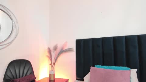 Snapshot of christy_seaa chatting on 10-16-25, 06:31 Christy online show from 10-16-25, 06:31