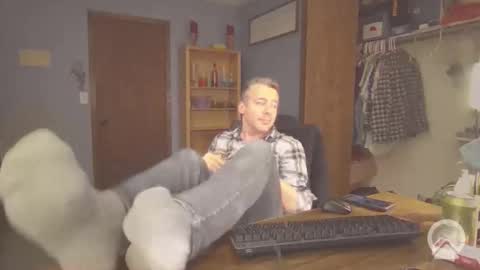 chrisw8121 online show from 04-07-26, 04:13