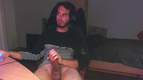 Snapshot of chromefox123 chatting on 11-27-25, 01:07 Chromefox123 online show from 11-27-25, 01:07