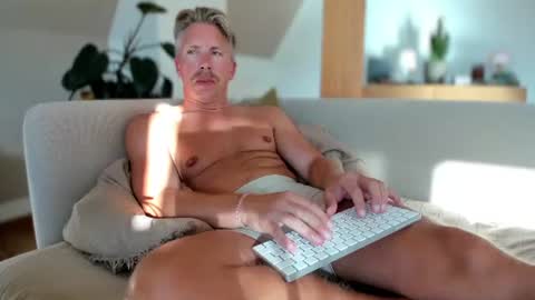 Snapshot of chrsbang chatting on 07-06-26, 05:37 ChrisBang online show from 07-06-26, 05:37