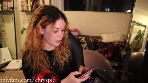 Snapshot of chrysanthulu chatting on 05-30-26, 06:10 Chrys online show from 05-30-26, 06:10