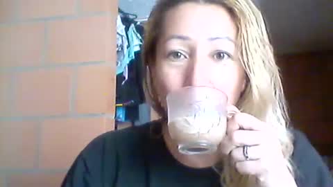 chrystal hotty online show from 09-19-25, 04:07