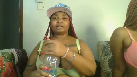 chubby_princess2 online show from 10-15-25, 08:31