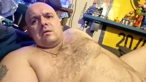 chubbyman40 online show from 01-12-26, 07:19