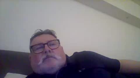 Snapshot of chunkyload72 chatting on 01-05-26, 05:27 chunkyload72 online show from 01-05-26, 05:27