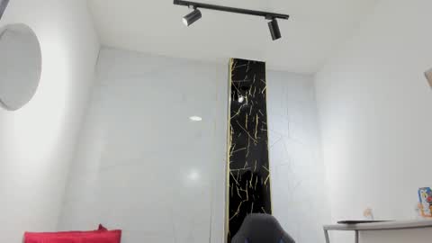 ...   ... online show from 02-04-26, 03:01