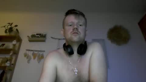 ciasnsyrize1996 online show from 02-18-26, 09:55