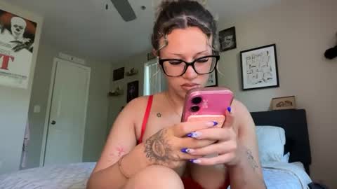 cici1900 online show from 07-13-26, 03:37