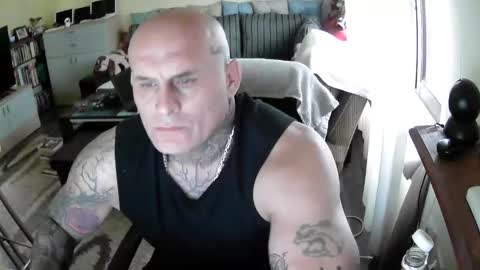 cikakure16081976 online show from 04-02-26, 03:42