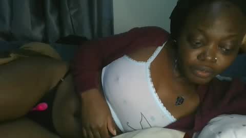 Snapshot of cilia_petite chatting on 06-11-26, 01:49 cilia petite online show from 06-11-26, 01:49