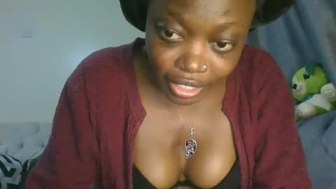Snapshot of cilia_petite chatting on 06-11-26, 07:12 cilia petite online show from 06-11-26, 07:12