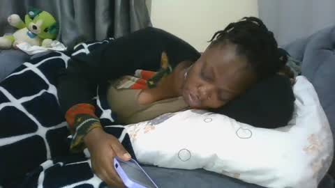 Snapshot of cilia_petite chatting on 07-05-26, 08:21 cilia petite online show from 07-05-26, 08:21