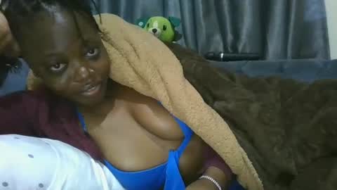 Snapshot of cilia_petite chatting on 07-14-26, 02:05 cilia petite online show from 07-14-26, 02:05