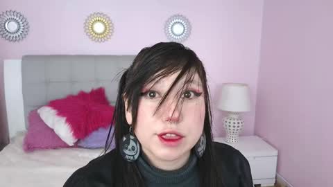 Cinamoon online show from 05-29-26, 12:25