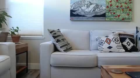 cinapw online show from 10-18-25, 03:02