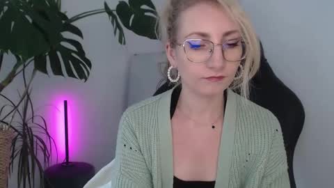 Cinderella online show from 05-21-26, 06:20