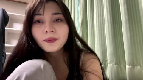 Lin online show from 04-15-26, 07:26