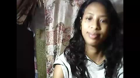 Snapshot of cindyx69q chatting on 05-28-26, 05:38 cindyx69q online show from 05-28-26, 05:38