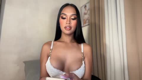 Snapshot of cinnamoncandy14 chatting on 07-19-26, 05:27 Ask me online show from 07-19-26, 05:27