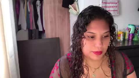 Snapshot of cinnamonpie1 chatting on 01-10-25, 08:37 Carolina Smith online show from 01-10-25, 08:37