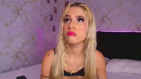 Snapshot of cinniaa_ chatting on 06-25-26, 08:57 cinniaa online show from 06-25-26, 08:57
