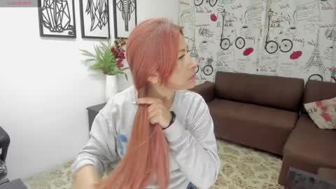 Snapshot of cintiagreyx chatting on 02-09-25, 11:36 CINTIA online show from 02-09-25, 11:36
