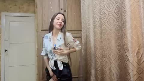 Snapshot of cirabonnet chatting on 12-01-25, 11:21 Lisa Salivan online show from 12-01-25, 11:21