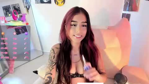 Snapshot of circe_l chatting on 07-06-26, 10:12 Paulina online show from 07-06-26, 10:12