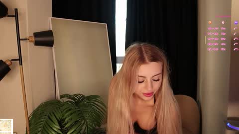 Sandy online show from 11-03-25, 01:34