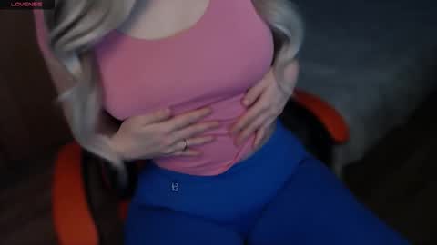 Ciri online show from 02-12-26, 09:37