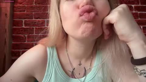 citrusblissss online show from 11-11-25, 02:33