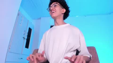 cj_davis1 online show from 06-19-26, 02:27
